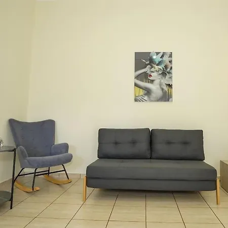 Spacious Maisonette Near Appartement *
