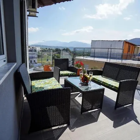 Appartement Spacious Maisonette Near *