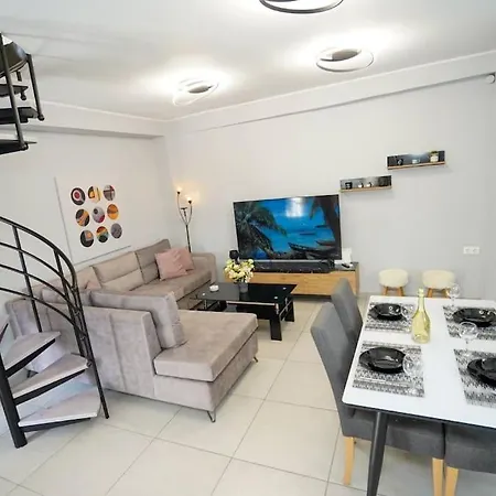 Spacious Maisonette Near Appartement